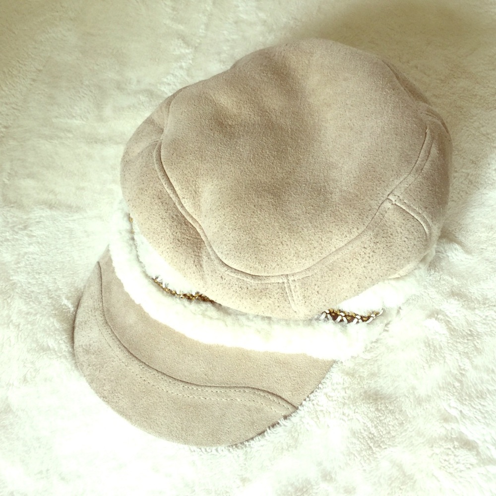 COPY - Ugg sheepskin hat